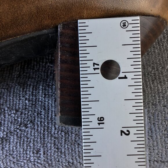 Born Distressed Brown Leather Booties Sz 8 - Picture 11 of 16